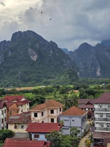 SKY hotel vangvieng