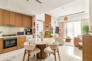 Silkhaus Vacation Homes Modern 2BDR in Meydan Azizi Riviera