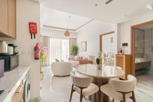 Silkhaus Vacation Homes Modern 2BDR in Meydan Azizi Riviera