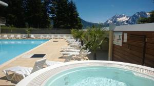 Les Domaines de LArselle à Chamrousse 1700 - Droseras D12 avec accès piscine - Classé 3 étoiles