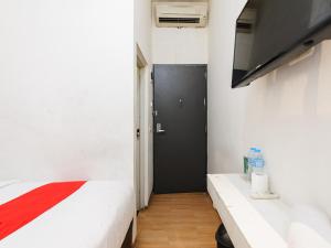 RedDoorz Plus @ Danau Sunter Utara