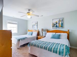 Casa Mia Oceanfront 6BR •En-Suite • Private Walkway to Sand • Sleeps 24