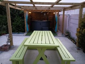 Oak tree lane glamping