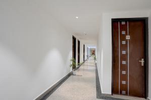 FabHotel Cozy Stay