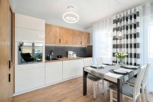 Przytulny Apartament z Ogrodem w Jeleniej Górze by Noclegi Renters