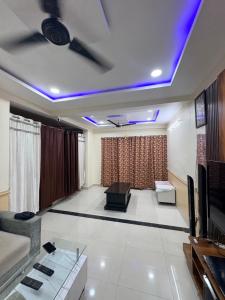 Pari homes stay