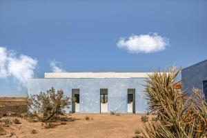 Casa Azzurra by Fieldtrip Architectural Retreat w Pool Spa Pickleball