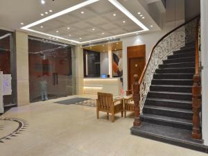 Hotel Maya Cottage - 1 min from New Delhi Railway Station & Connaught place