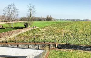 5 Bedroom Beautiful Home In Oudenaarde