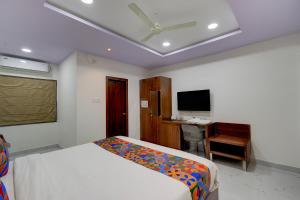 FabHotel Palm Tree - Apollo Hospital & Road No 92, Jubilee Hills