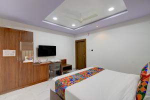 FabHotel Palm Tree - Apollo Hospital & Road No 92, Jubilee Hills