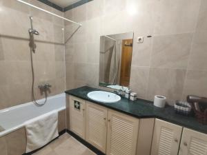 Aveiro house in the FORUM with garage