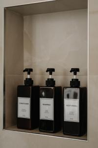 New 3BR Home with Private Yard and Game Room and Parking