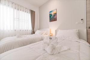 Private Pool Villa near BKK airport Mega bangna 2 nights