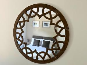 4 Bed House - Sleeps 7 - Free Parking