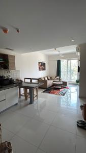 Luminara Suites Couple friendly Expo Mart