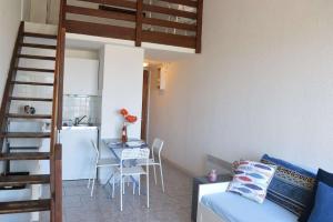 SP150-011 Appt Studio Mezzanine 3 couchages SAINT PIERRE LA MER