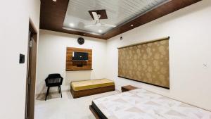 Nandishawar Yatri Niwas
