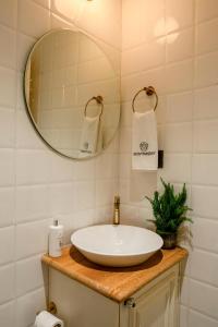 Staymaster Veridian - Luxury 2BHK