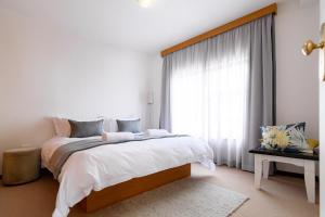Ocean Wave No.1 Self Catering