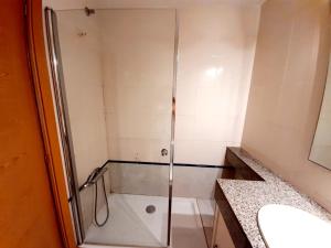 Good location, Beach 5 min, Parking, Air Conditioning