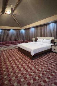Holly Hills Guesthouse Ras Al Jinz