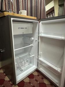 Holly Hills Guesthouse Ras Al Jinz