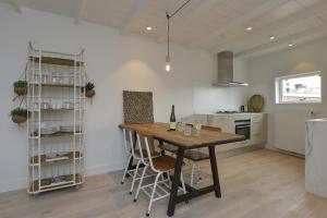 Endless Summer Beach Apartments