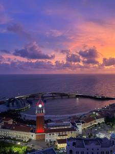 Eirlys Home Apartment Phu Quoc - Fireworks & Ocean View - Gym & Pool Access