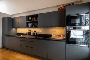 Enchanting Clifton Retreat with Patio Garden