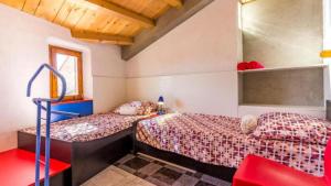 House Mondrian by Villas Guide