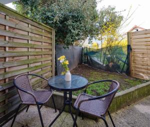 Studio lumineux - terrasse privée & parking - proche La Défense