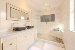 The Waterfront Cottage F3