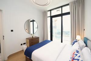 Central Stay 1 Bed Junior near Cleveland and Abu Dhabi Mall