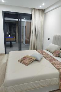 Apartment with garden and private pool Tamaris