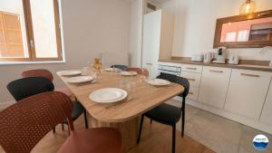 Heritage Lamartine Luxe pour 8 Personnes Central