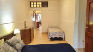 Alojamiento con pileta a 5 minutos del estadio y nodo tecnológico