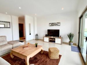 AreiAzul – Vista mar, praia a pé