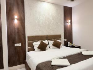 Hotel Kiwi Inn Vijaynagar Scheme 78