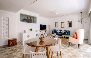 Sandshell Candolim Retreat — Da Alohas