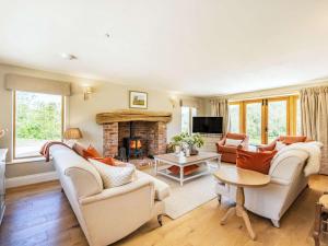 4 Bed in Wrexham oc-87675