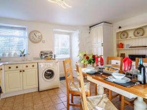3 Bed in Llandysul oc-79198