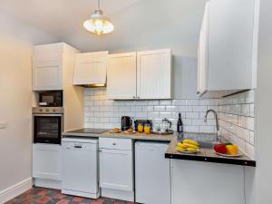 2 Bed in Penmaenmawr oc-93893