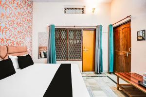 Hotel O Shubh Kashi Palace