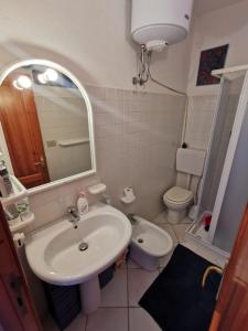Cozy Apartment in Trinità dAgultu Near the Sea