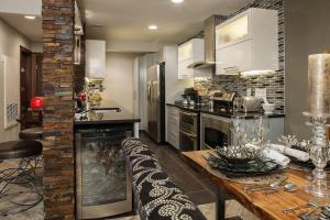 Holiday Inn Club Vacations at Desert Club Resort