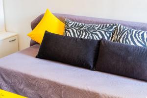 Flexible SelfCheckIns 232 - Zagreb - 1 Bedroom - Parking - Terrace