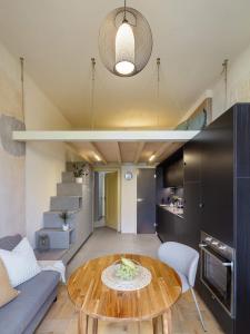 Cozy apartment in Vinohrady café & culture zone