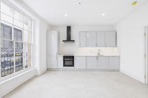 Artisan Flat by Signature Stays - Modern - Spacious