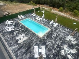 Lakeview Apartments